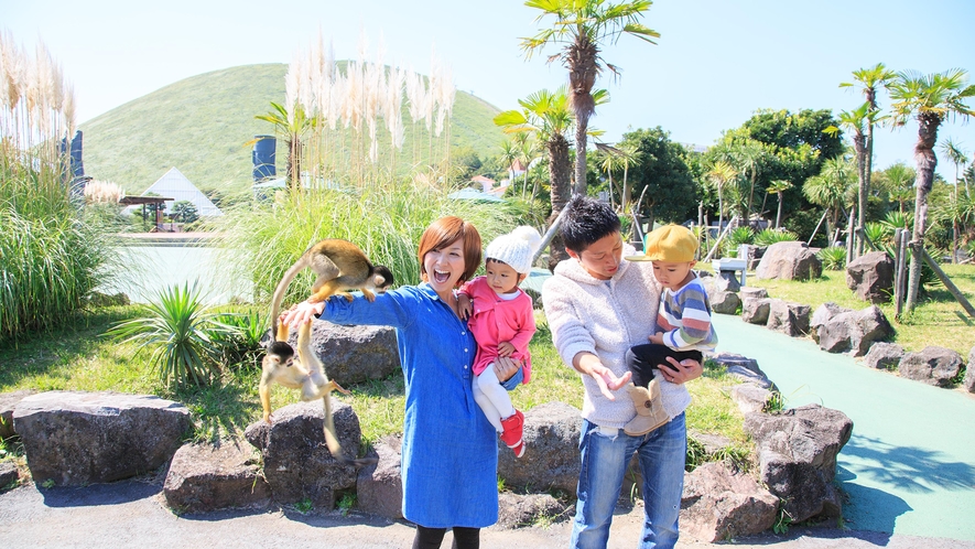 シャボテン公園でリスザルと♪