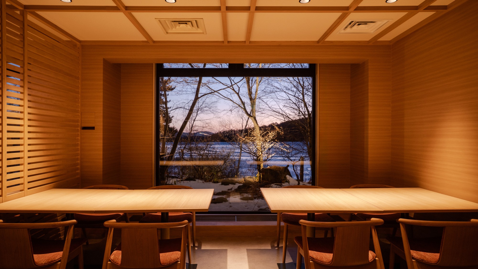 【リニューアル】ホテル棟レストラン　夜