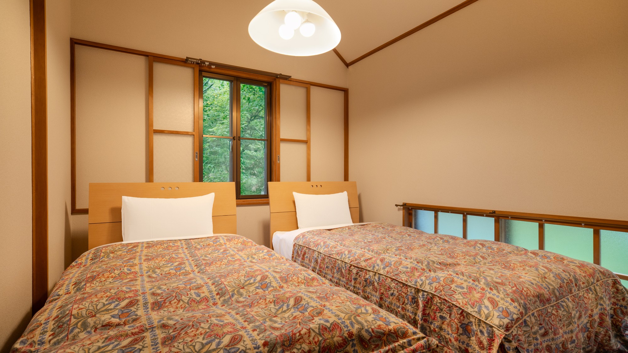 【テラス付連棟コテージ】