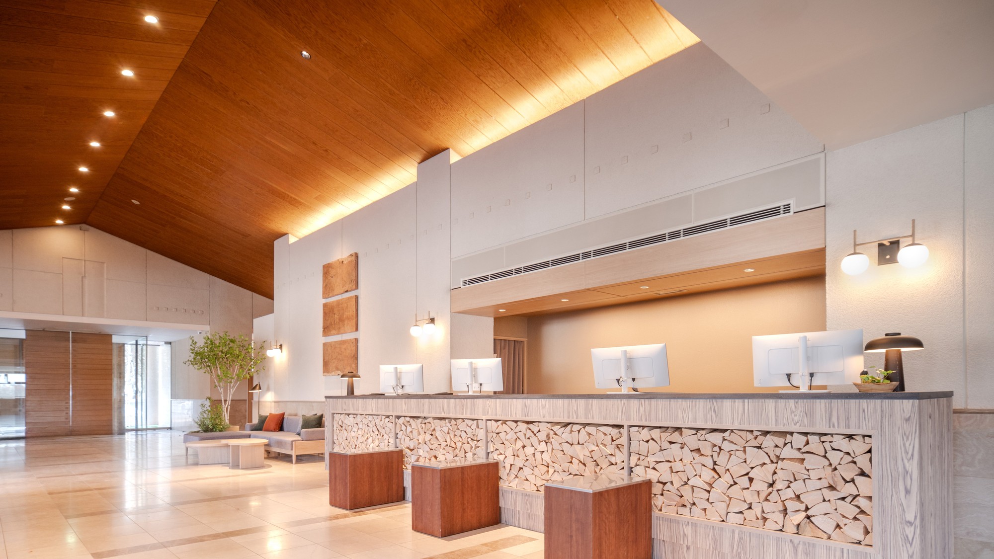 【ホテル棟】ロビー