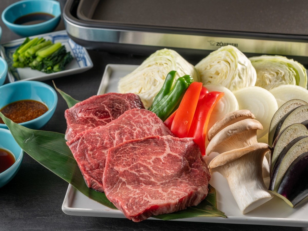 【専用BBQグリル付/国産牛ステーキ】温泉付きコテージでBBQプラン！