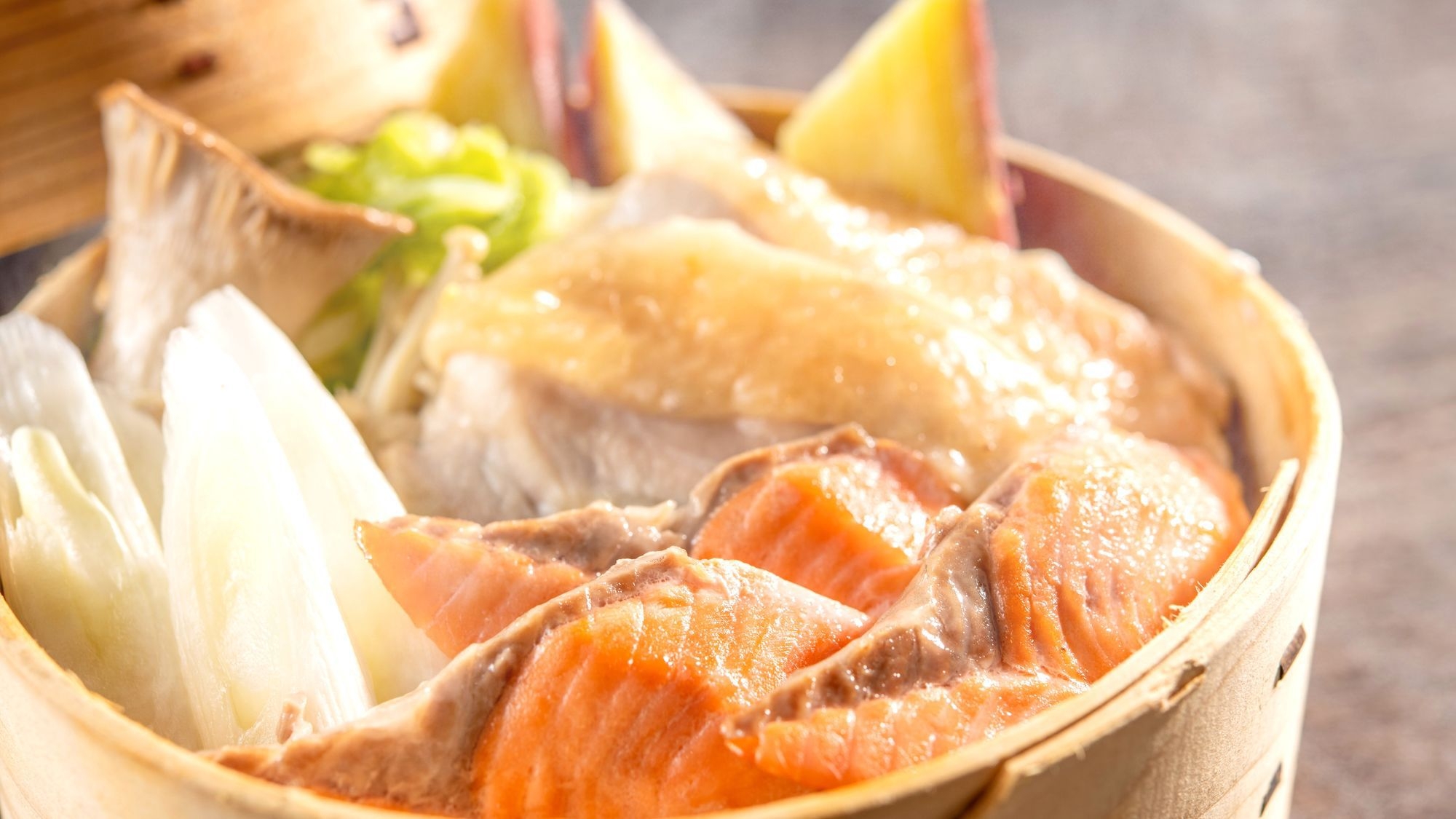 【温泉付きコテージ／飲み放題付ビュッフェプラン】定番の和洋中メニューと信州の味を満喫
