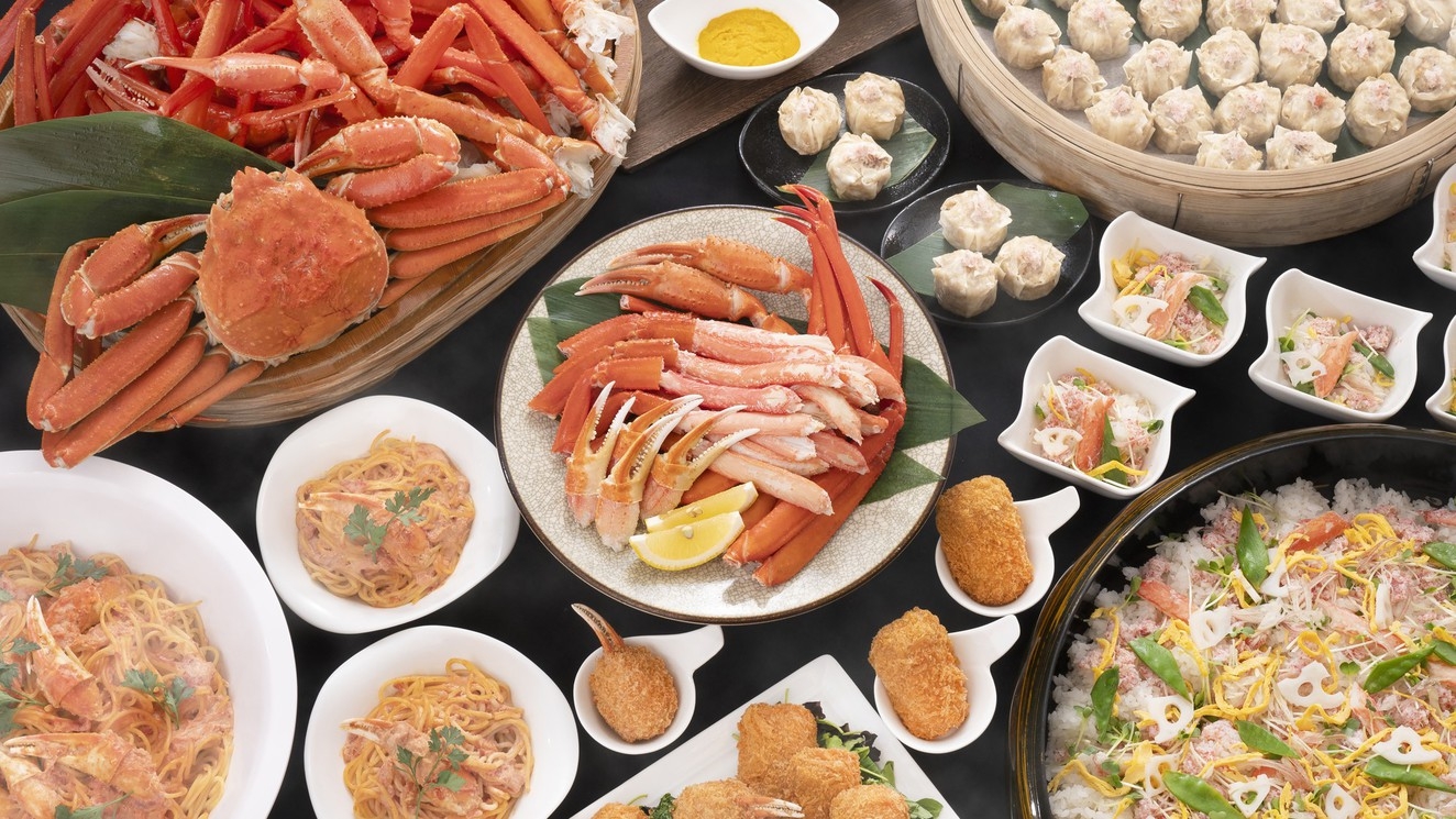 ≪バイキングプラン≫ずわい蟹や天麩羅、季節の特別メニューに大満足！