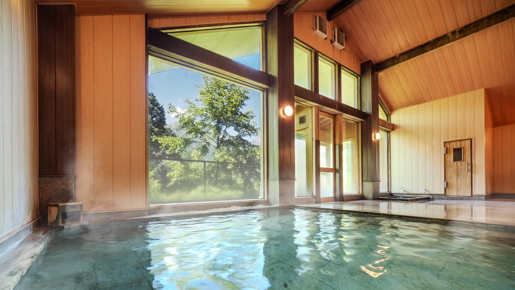 温泉大浴場（ひのきのお風呂）