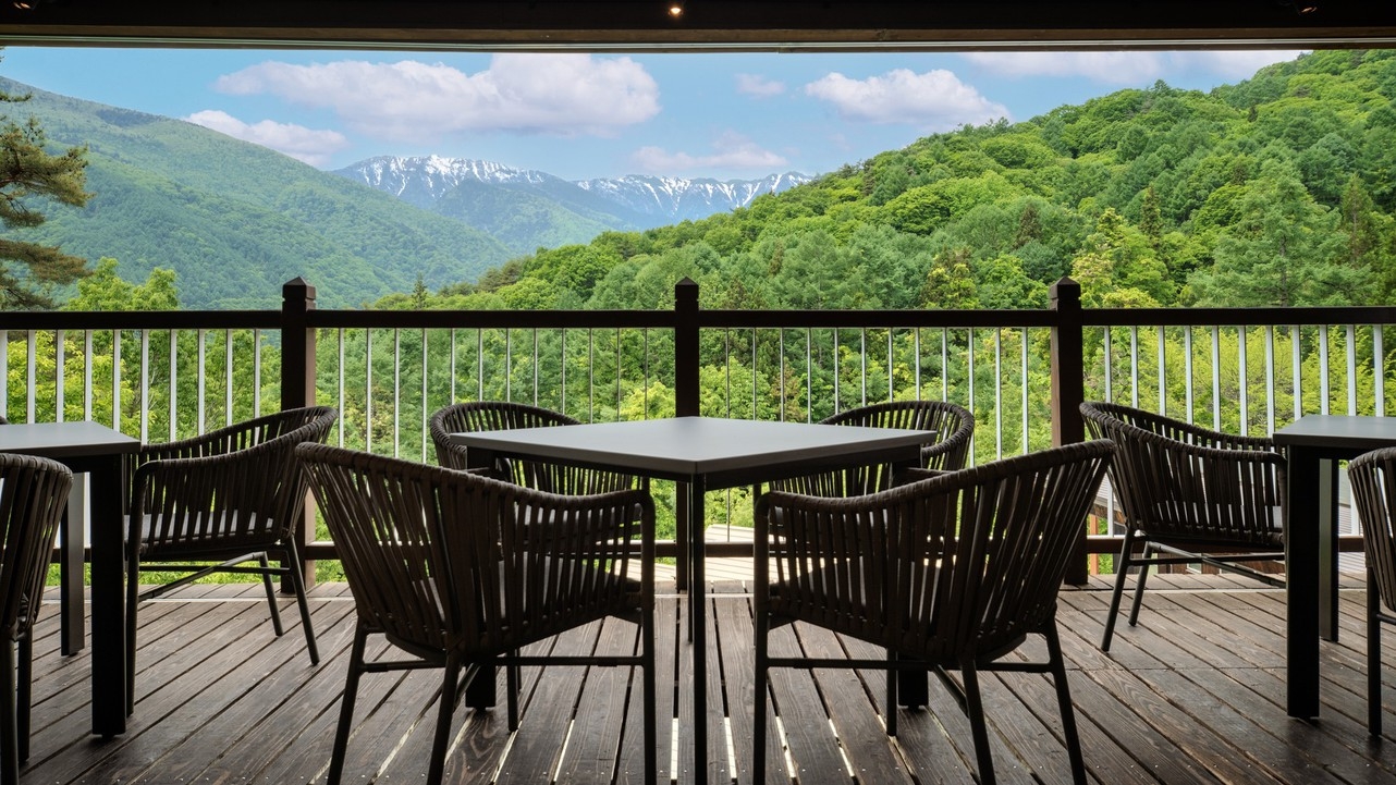 【温泉付きコテージ】【1泊朝食付】北アルプス眺望レストランで朝食