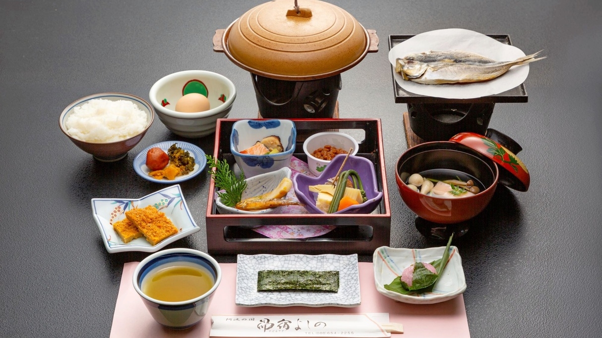 【朝食付】徳島駅徒歩1分｜大浴場完備の和風旅館で過ごす和朝食付プラン