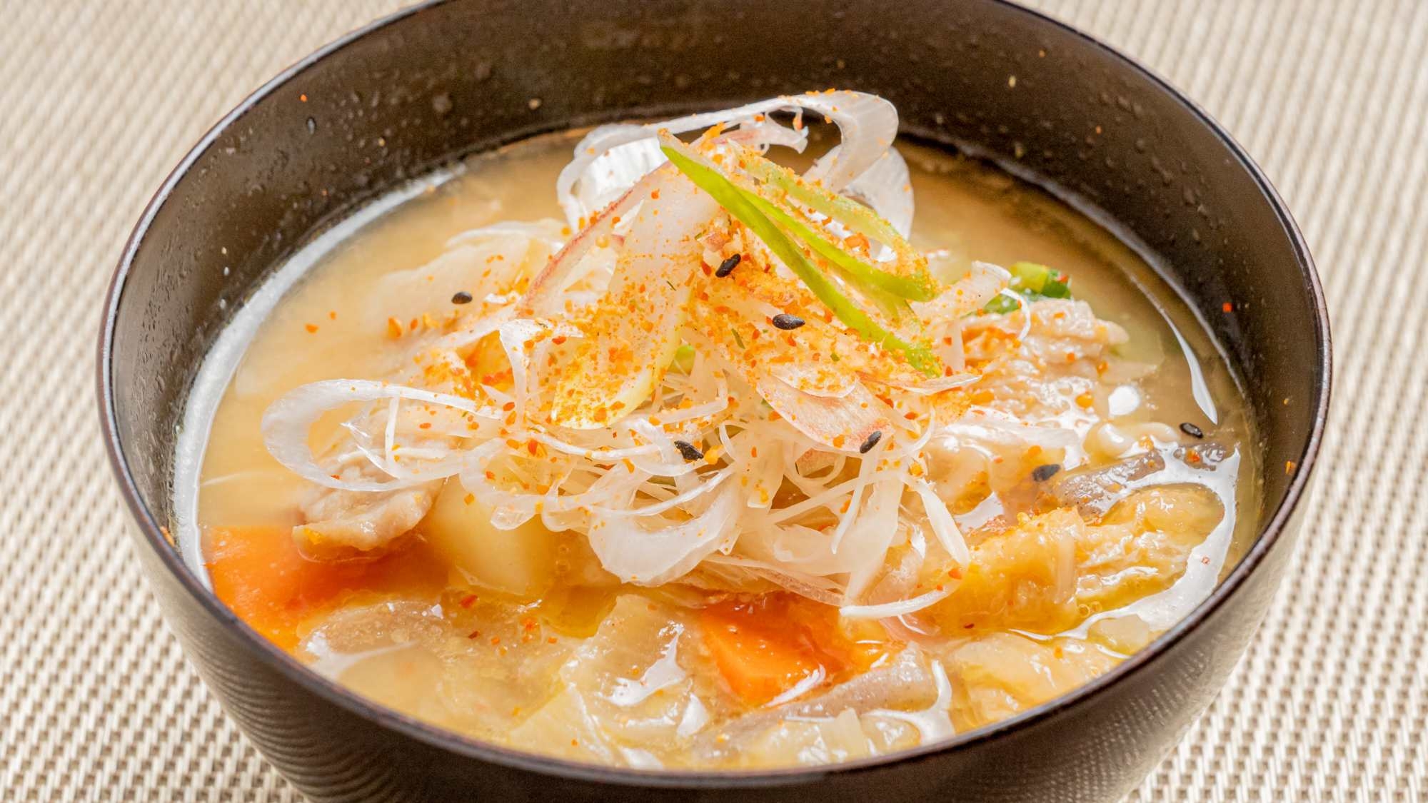 【朝食付】チェックイン21時までOK！お仕事や観光で夕食は自由にしたい方に！檜の温泉に癒される