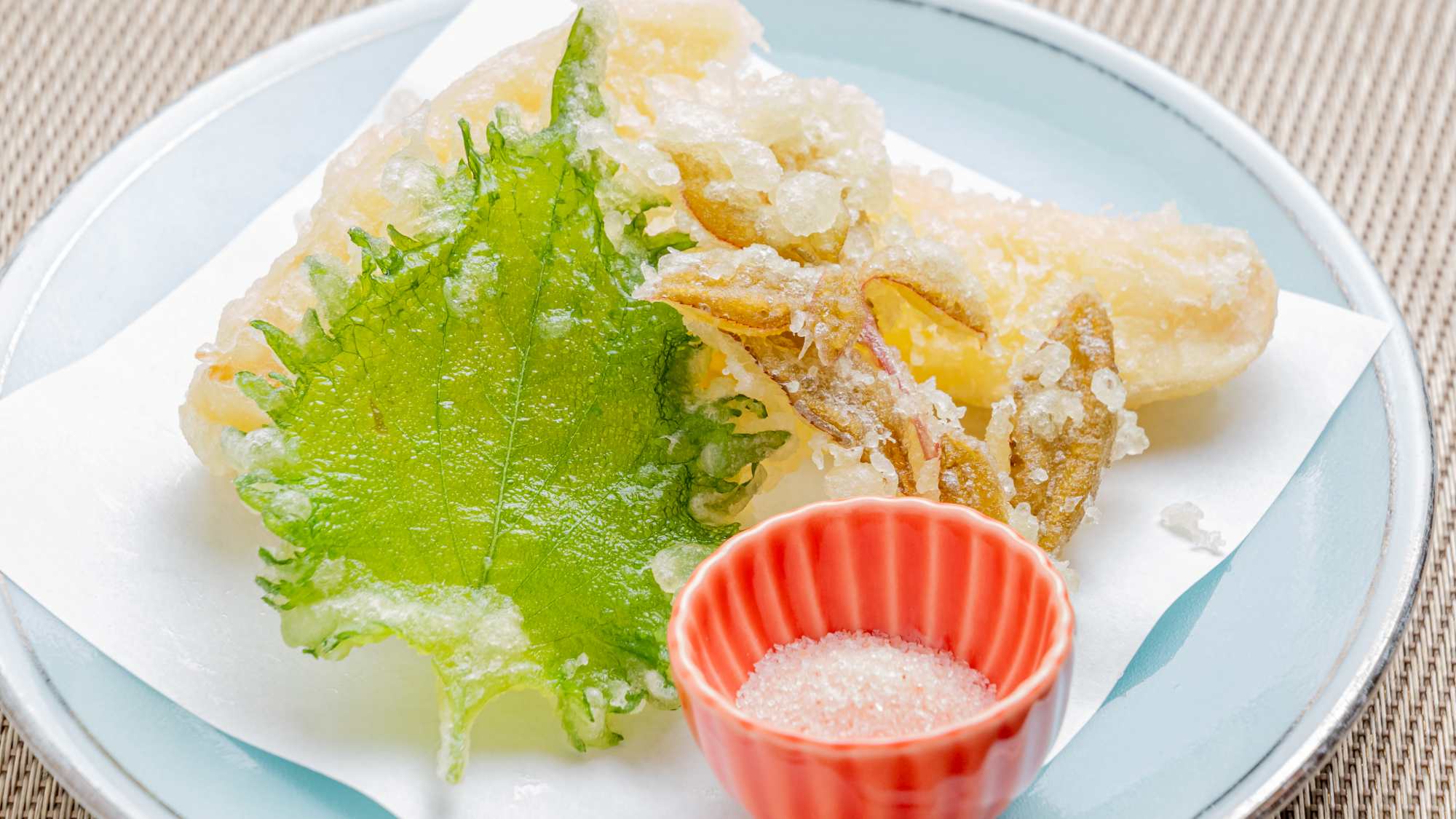 *【夕食一例（天ぷら）】季節の食材をからっと上げてご提供いたします。