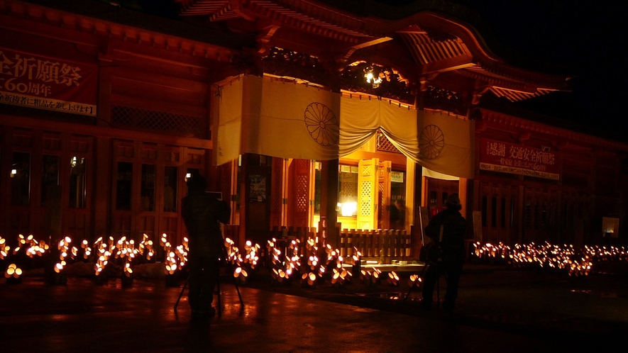 *安曇野神竹灯(かみあかり)穂高神社境内にて神秘と幻想の世界をお楽しみください。