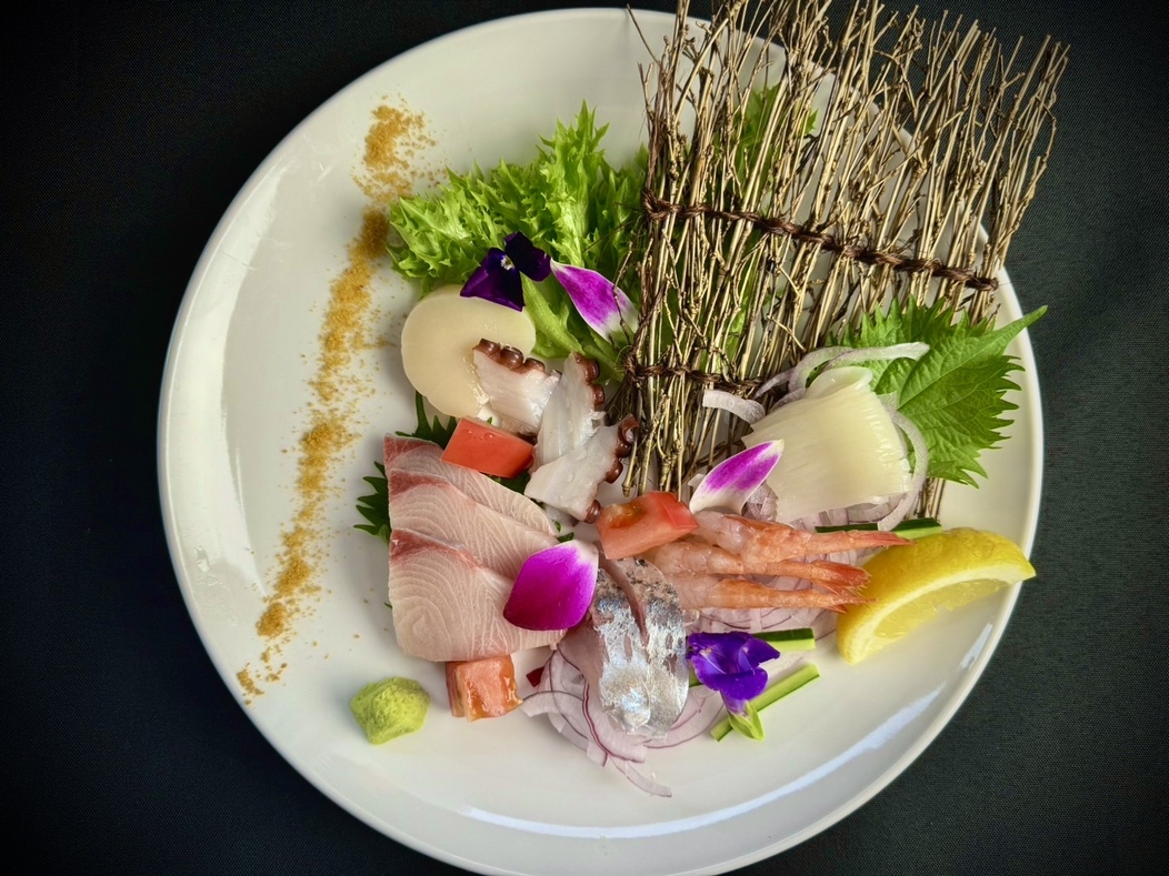 【夕食・お魚プラン】◆ハーフビュッフェで駿河湾料理を堪能◆メインは新鮮な海鮮料理♪＜2食付き＞