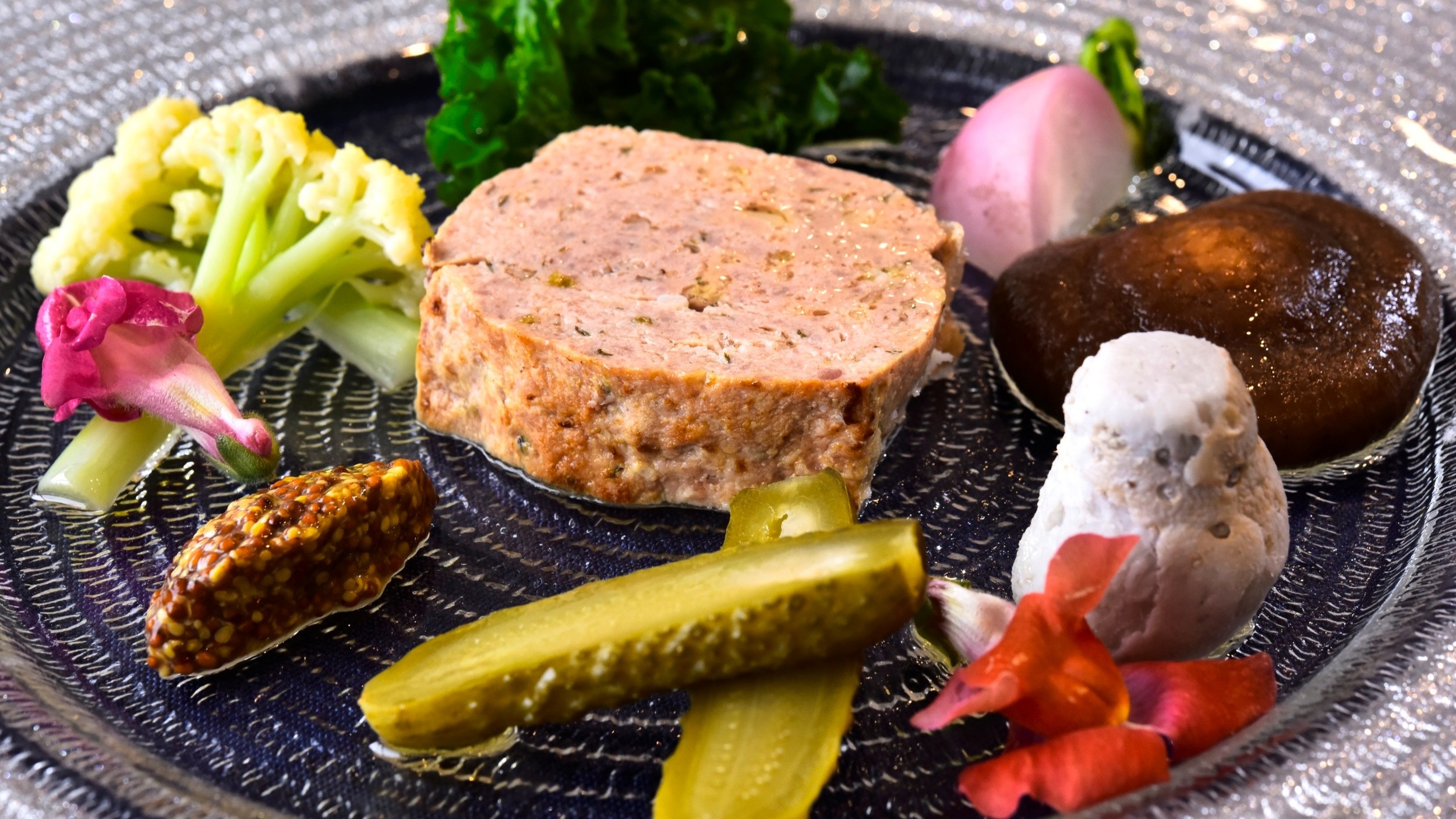 伊豆ジビエのフレンチハーフコース　(春のお料理一例)