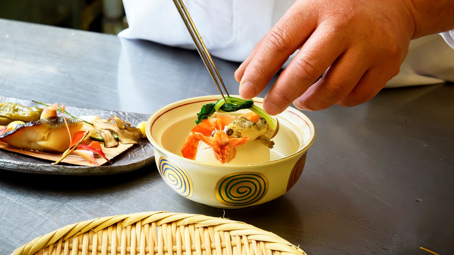 【１泊朝食スタンダード】山形食材の朝ご飯＆源泉掛流し天然温泉でリセット！駅徒歩3分＆駐車場60台無料