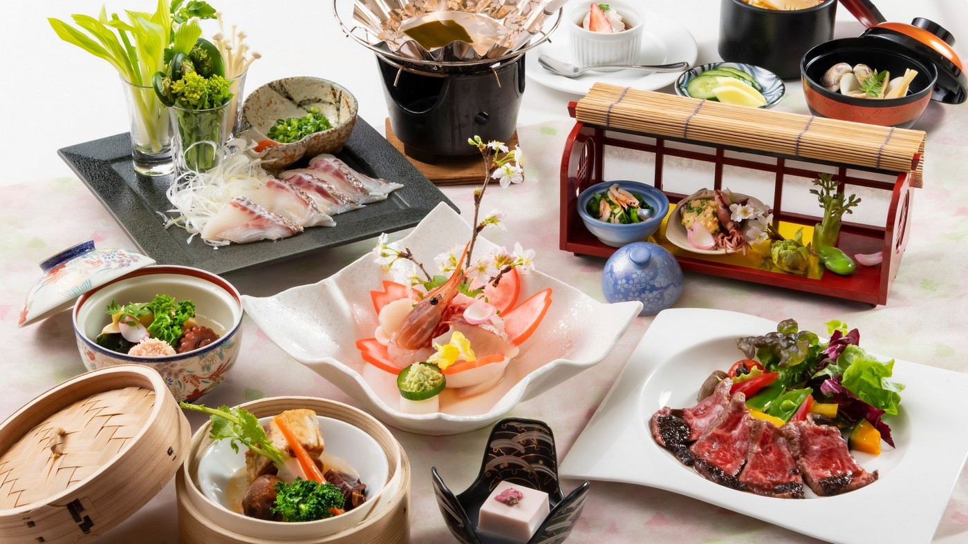 【5％OFF】【楽天スーパーSALE】源泉かけ流しの湯と旬の美味を堪能〜和洋中折衷会席〇２食付