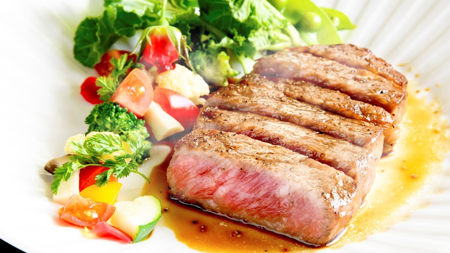 【料理イメージ：肉料理】じゅわっと口の中でとろける牛ステーキ