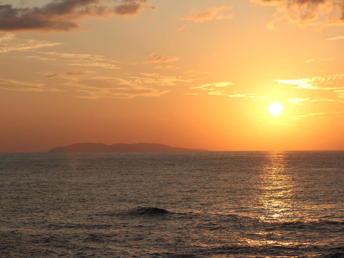 日本海の夕日