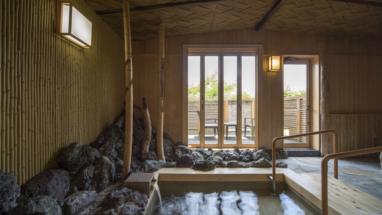 【数寄屋風】〜朝霧（ASAKIRI)〜客室半露天風呂