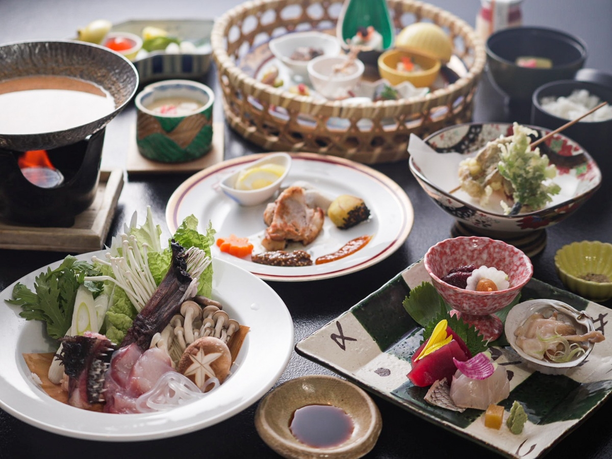 【常磐もの味めぐり 〜美味あんこう鍋〜】冬の海が育む濃厚な旨み。常磐もの「アンコウ」を贅沢に味わう。