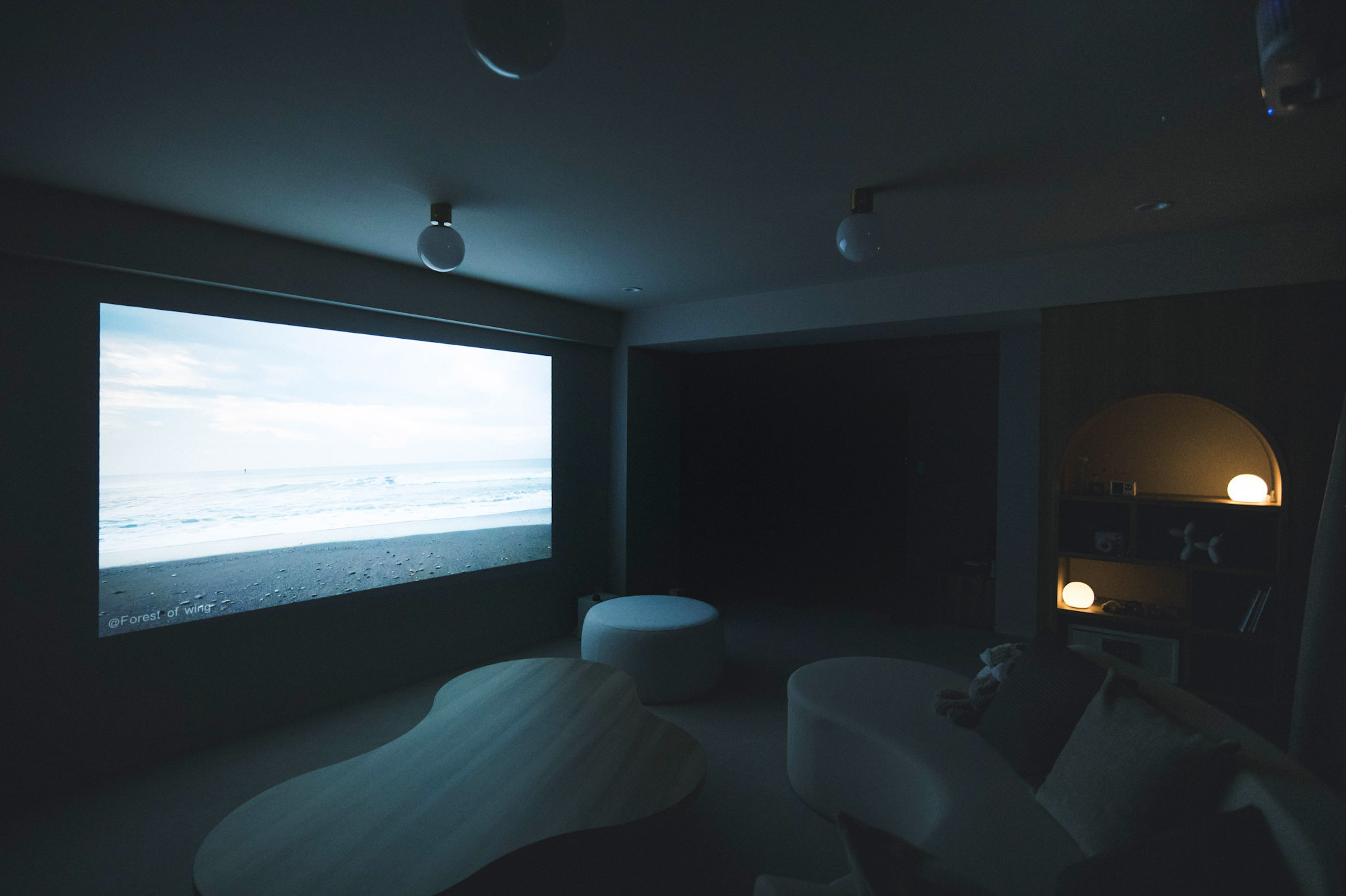 プロジェクターでシアタールームに(デラックス結)