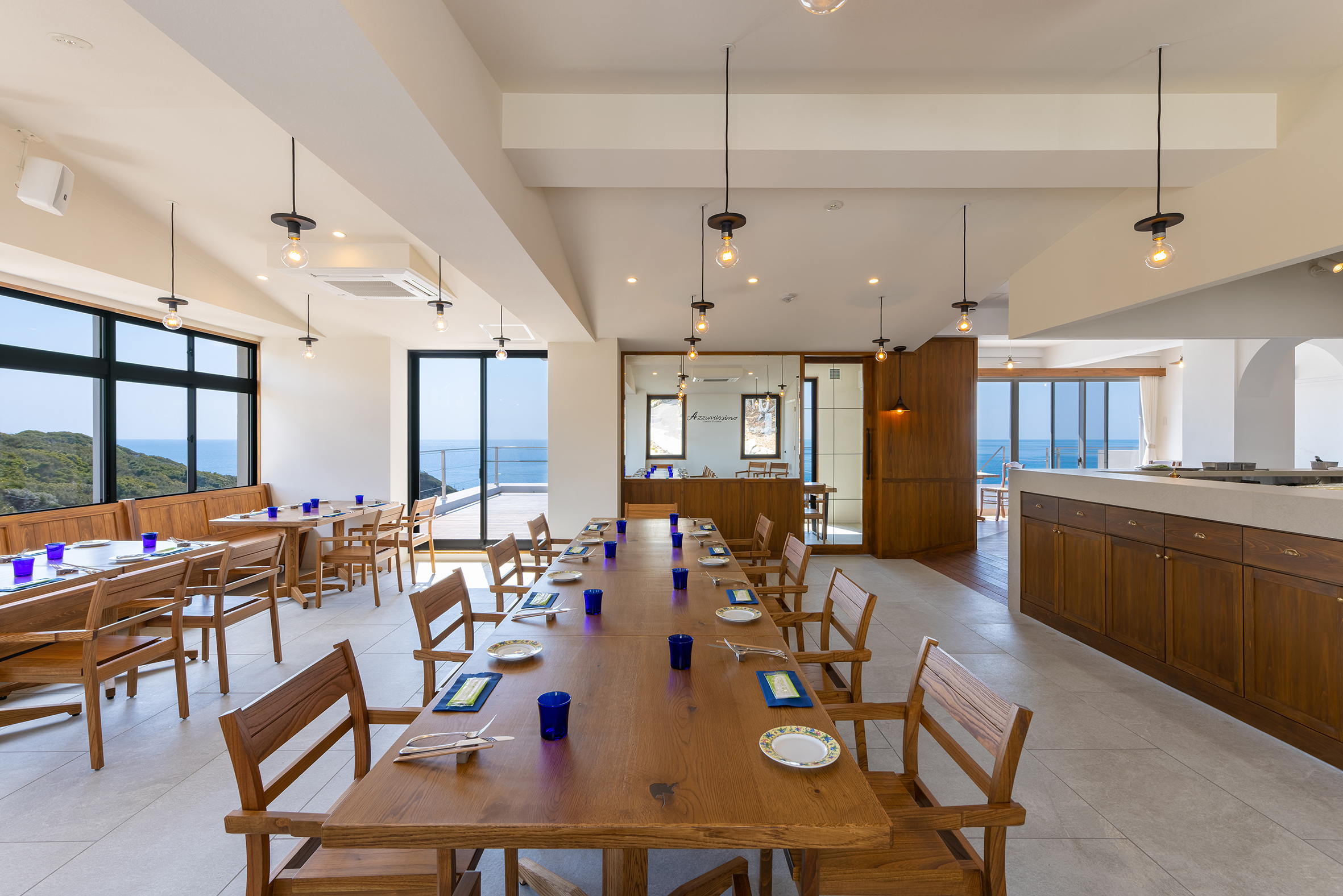 Azzurrissimo店内（ピッツェリアエリア）