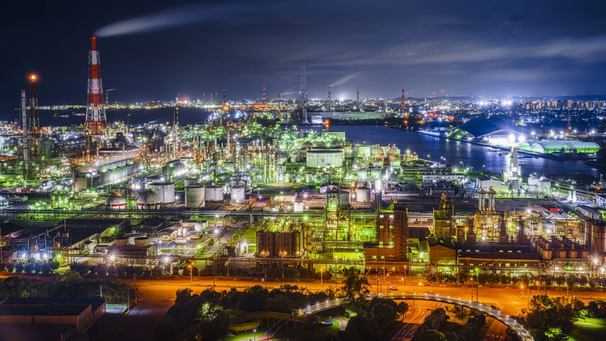 うみてらす１４からの眺める工場夜景