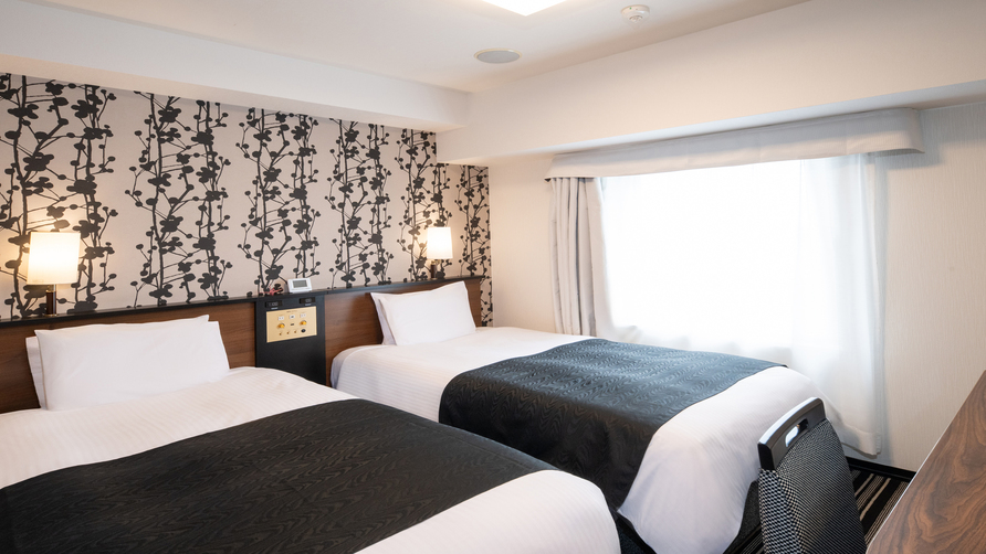 ツインルーム(110cm×195cm×2台)