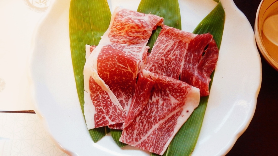 *夕食一例／長野県産トップブランド牛：信州プレミアム牛をお鍋で味わえる特別プランです。