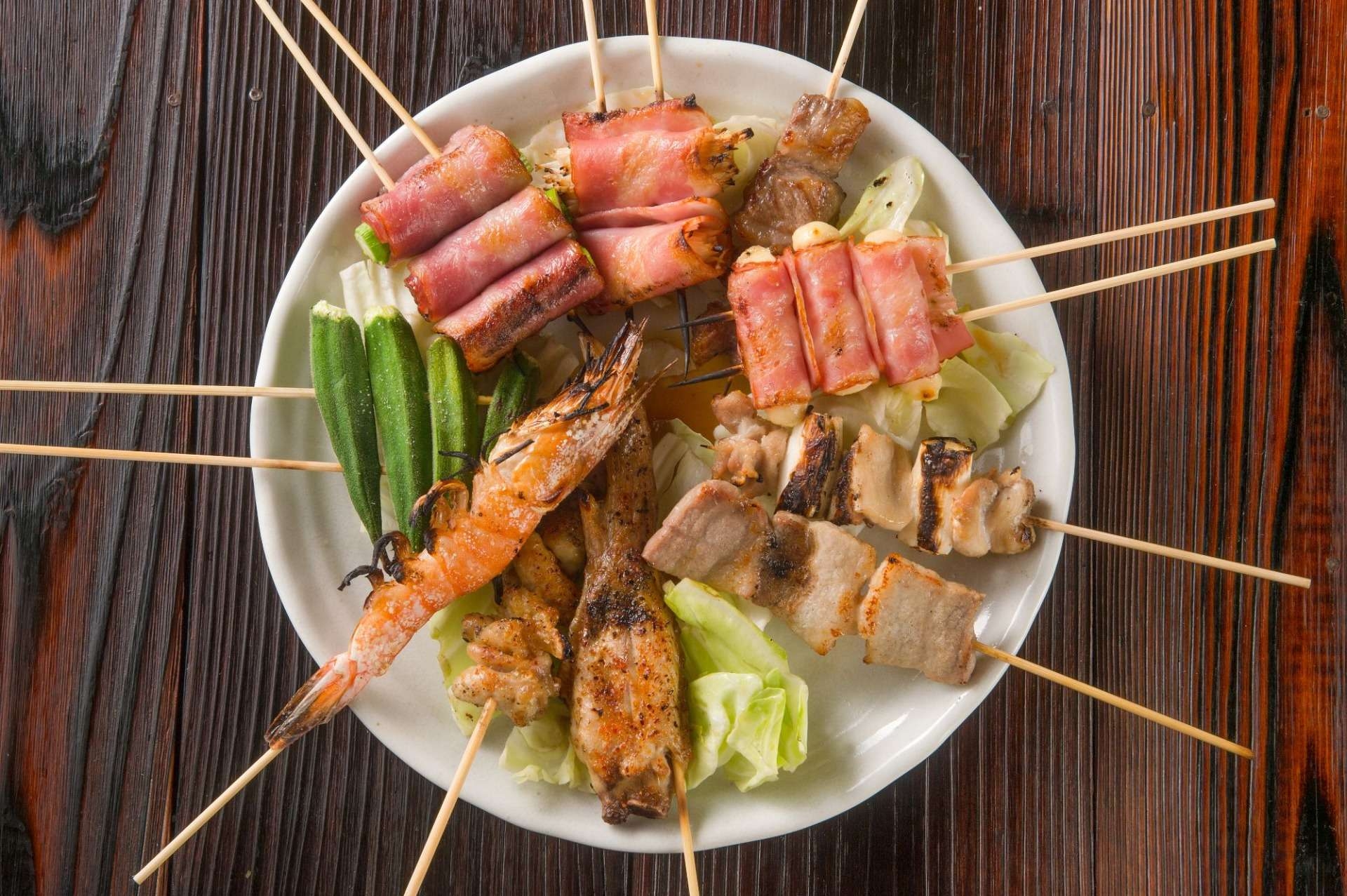 夕食は居酒屋、朝食は旅館で和定食♪♪