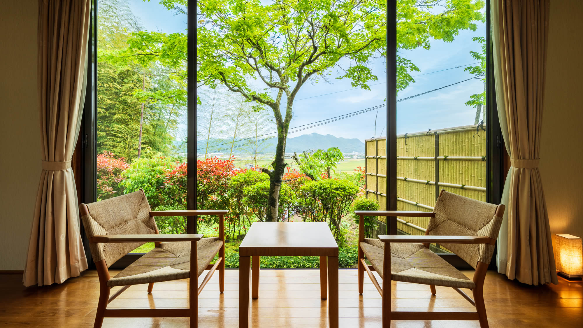 デラックス半露天風呂和室