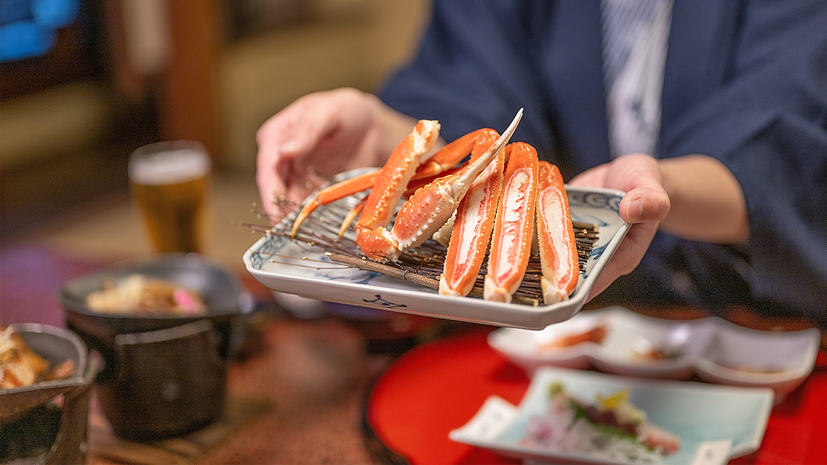 【さき楽30】お1人様2200円OFF！茹でずわい蟹お1人様1杯付！ずわい蟹付き会席＜夕食お部屋食＞