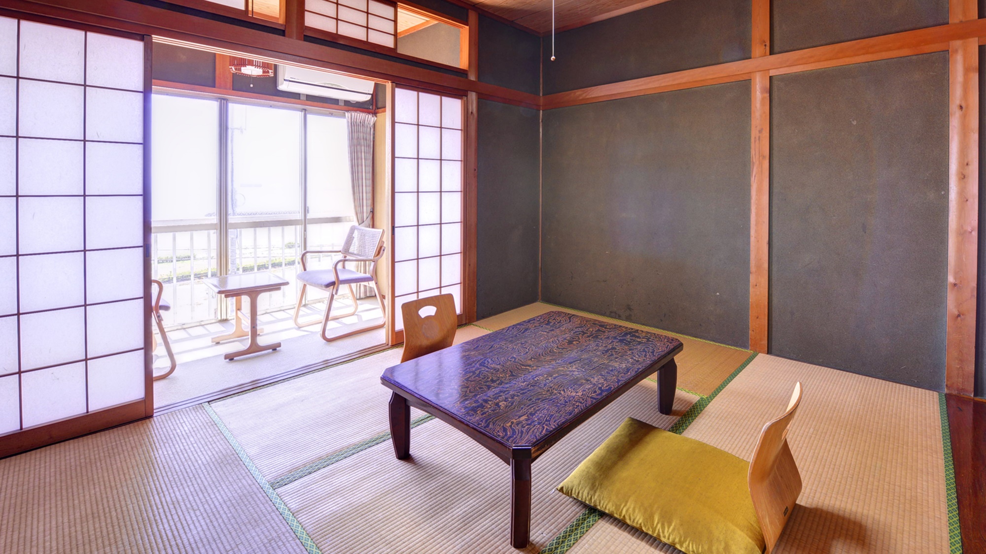 *旧館和室6畳（客室一例）/一人旅やカップルでのご宿泊にピッタリ！潮騒をBGMにごゆっくりお寛ぎ下さ