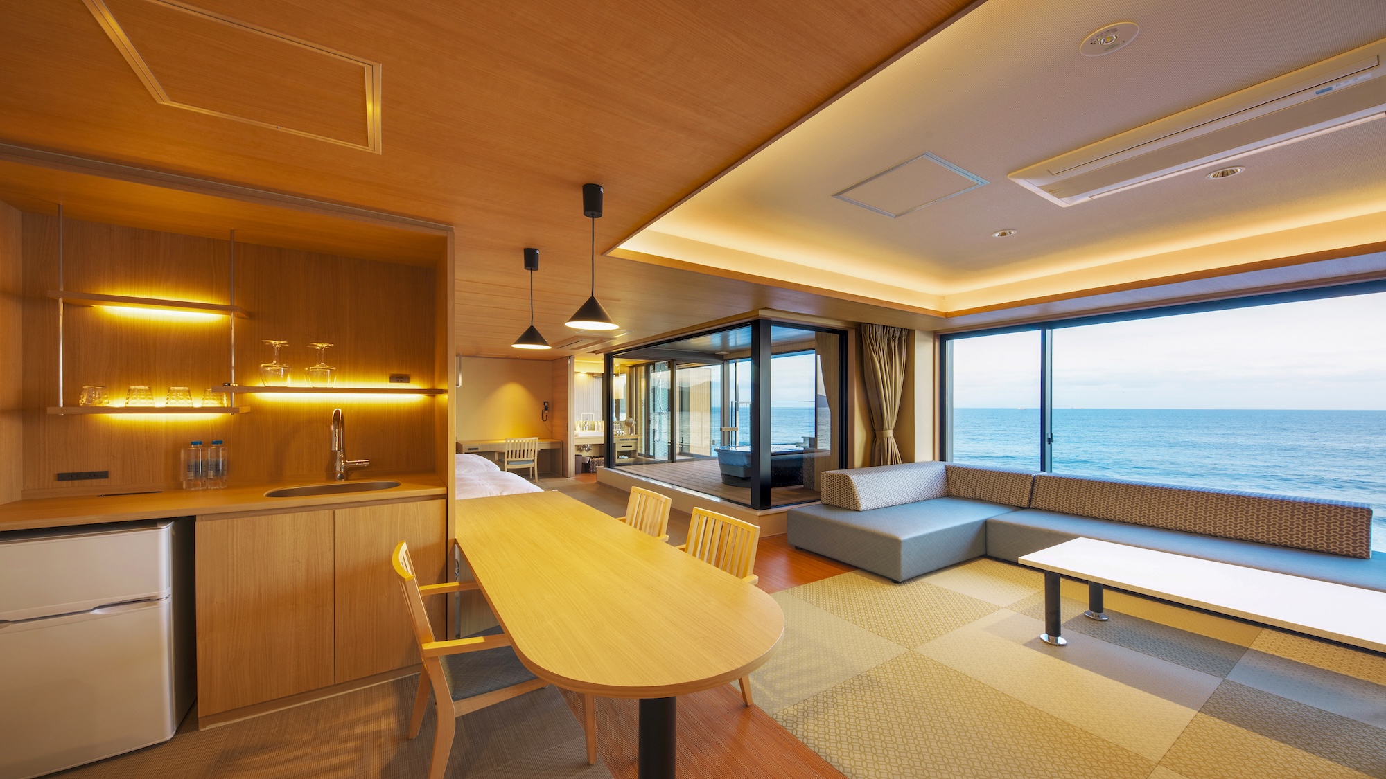 露天風呂付きスイートルームの客室