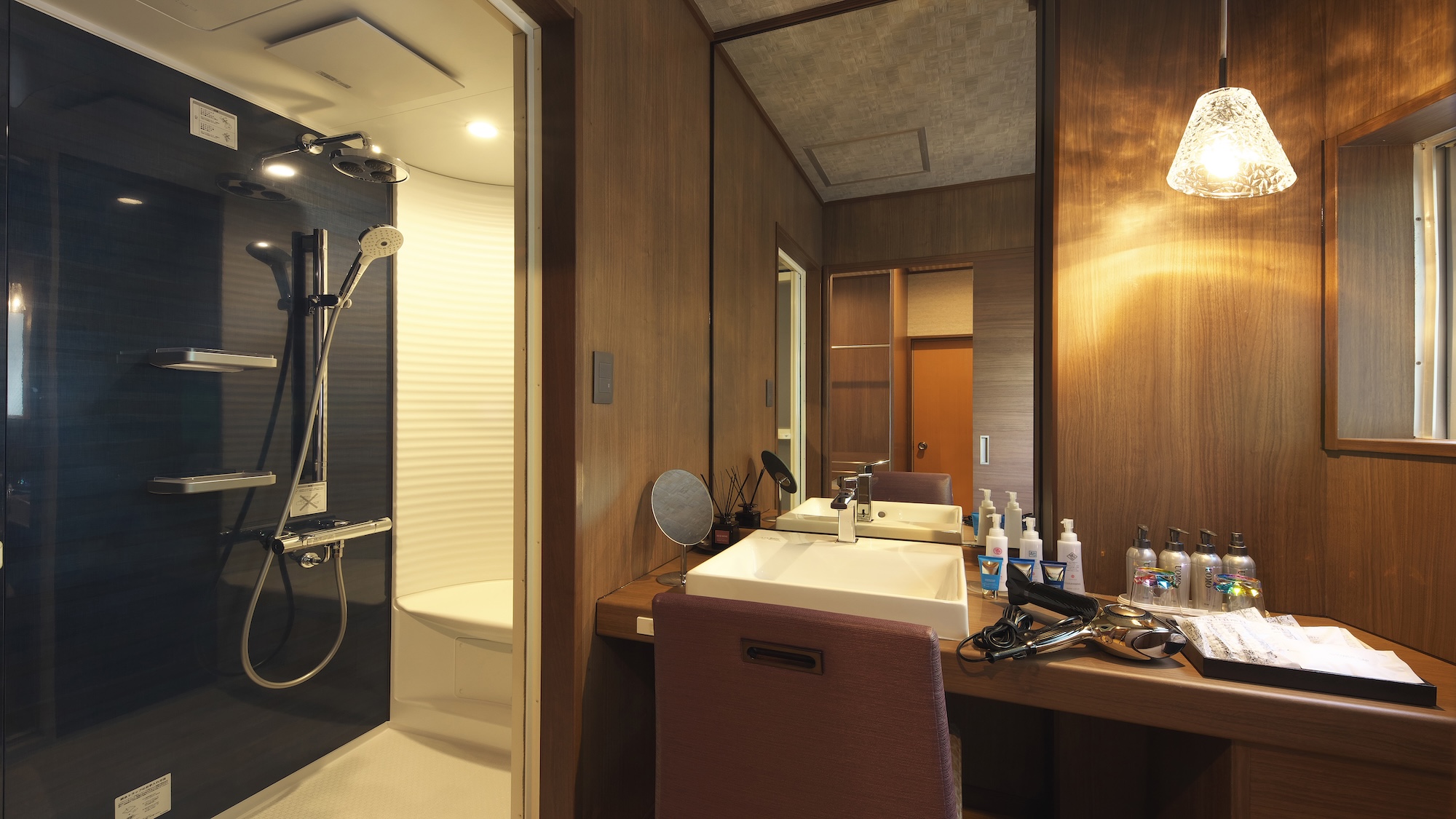 【207】コンセプトコーナールーム【茜～Akane】