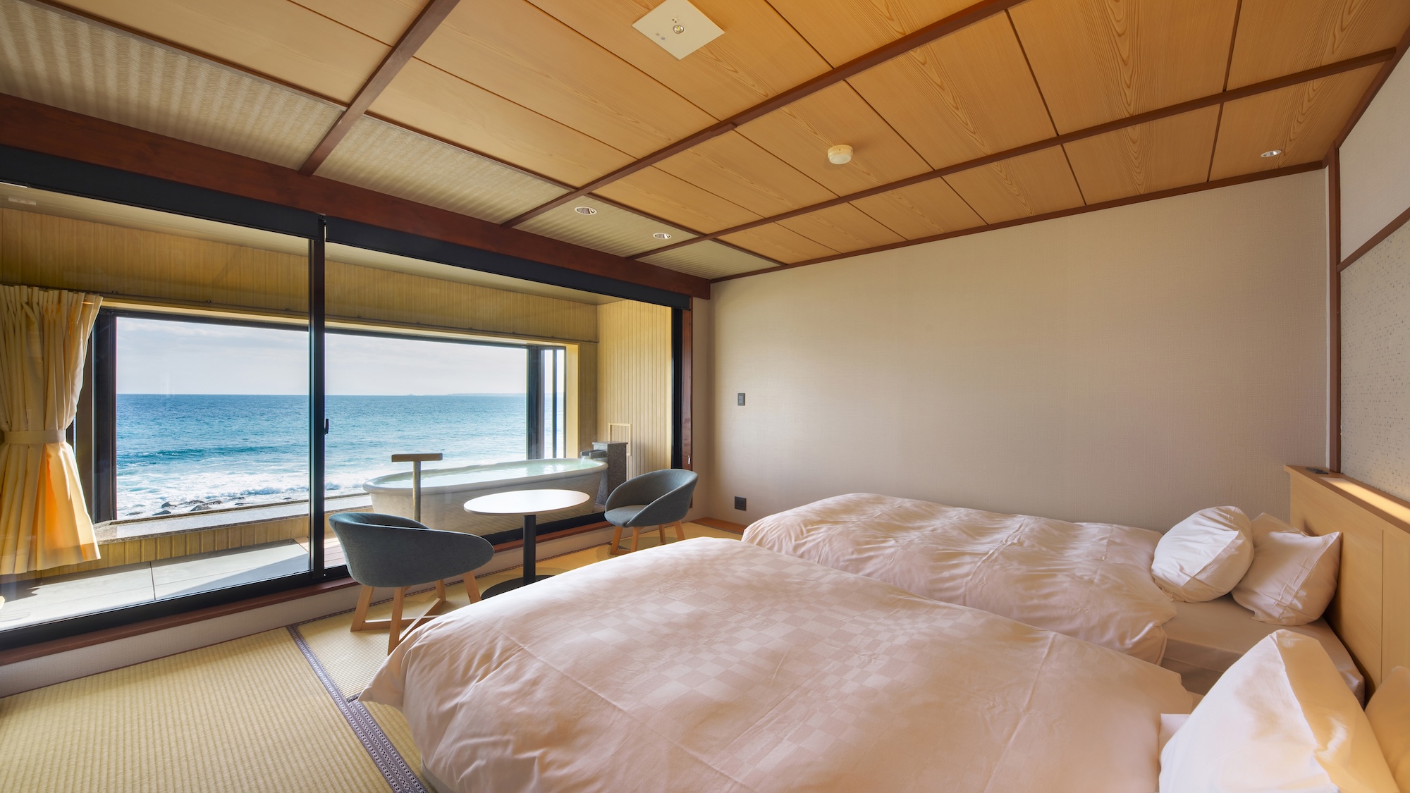 【オーシャンビュー】露天風呂付き和モダンベッドルーム34平米
