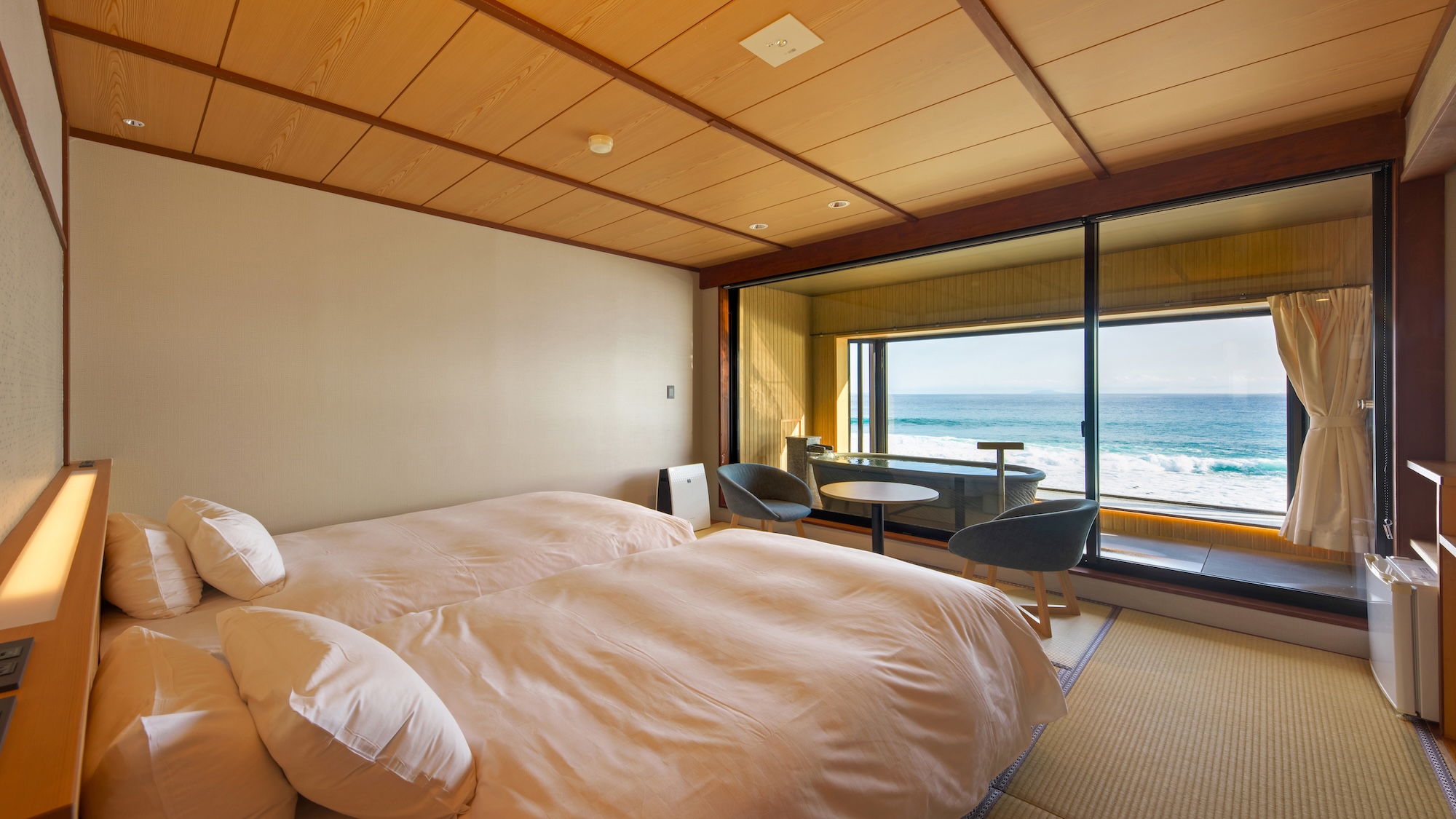 【オーシャンビュー】露天風呂付き和モダンベッドルーム34平米
