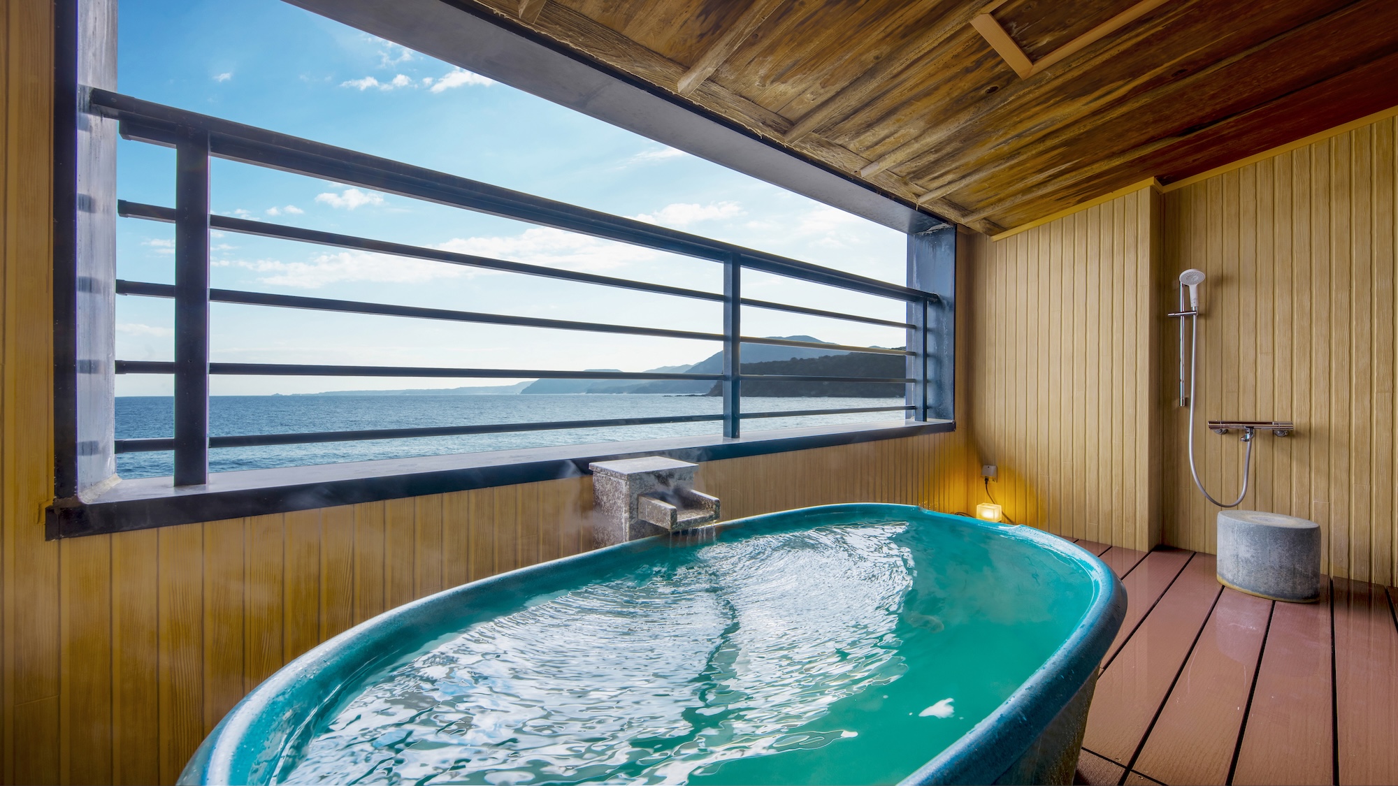 【Cタイプ】露天風呂付き和室の露天風呂