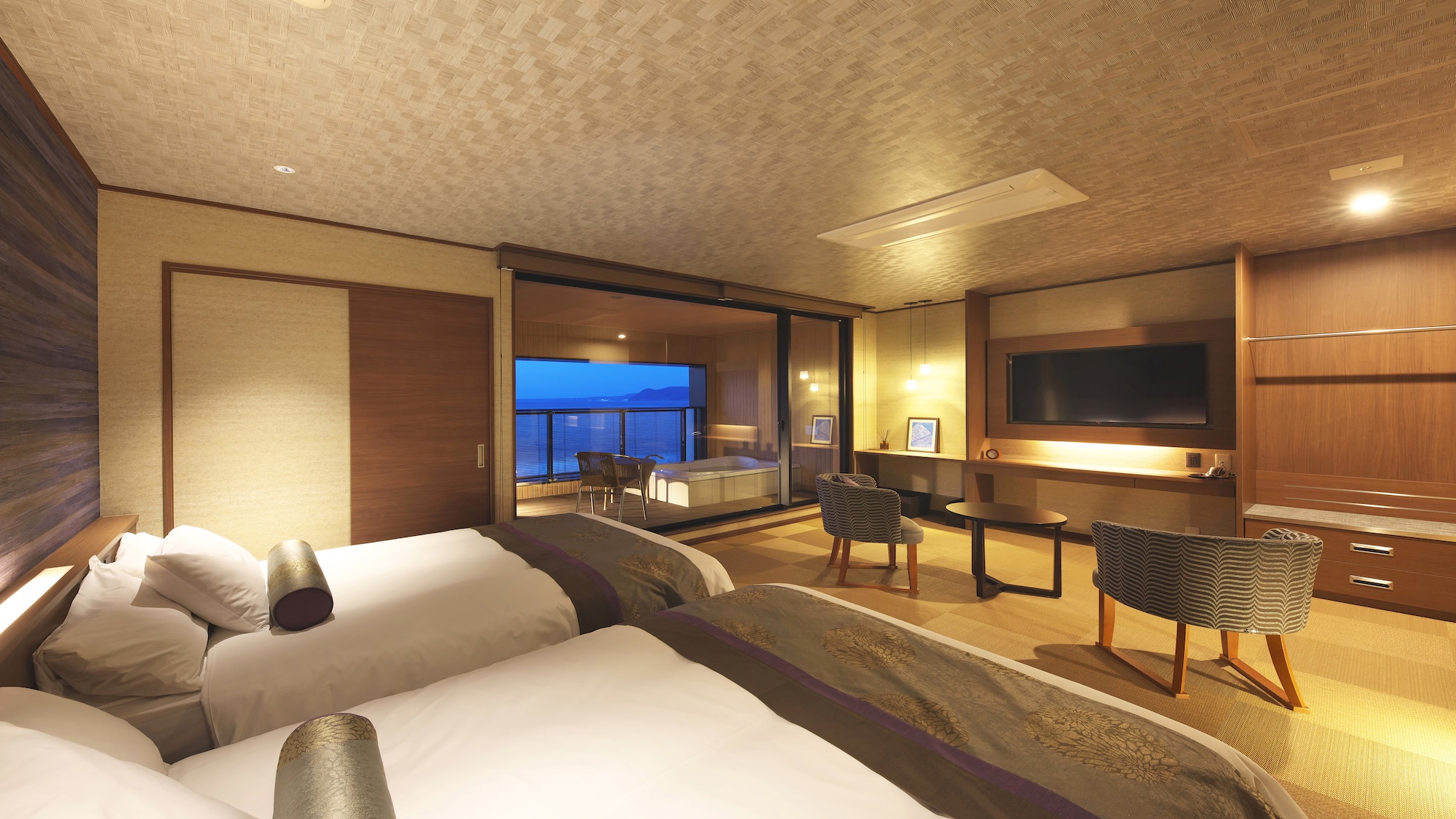 【波瑠加〜Haruka〜】43平米オーシャンビューの露天付客室