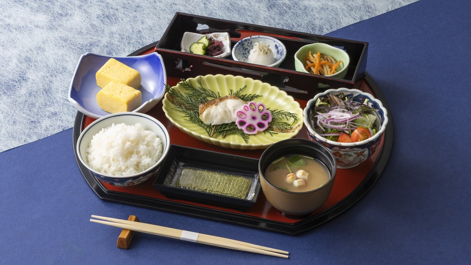 【ポイント１０倍】プラン　ツインルーム シングルユース　最上階レストランでの朝食付