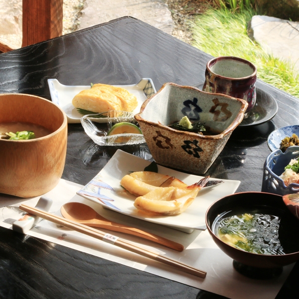 【平日限定シニア】65歳からの贅沢時間◎〜ふぐ会席 or コース付き〜