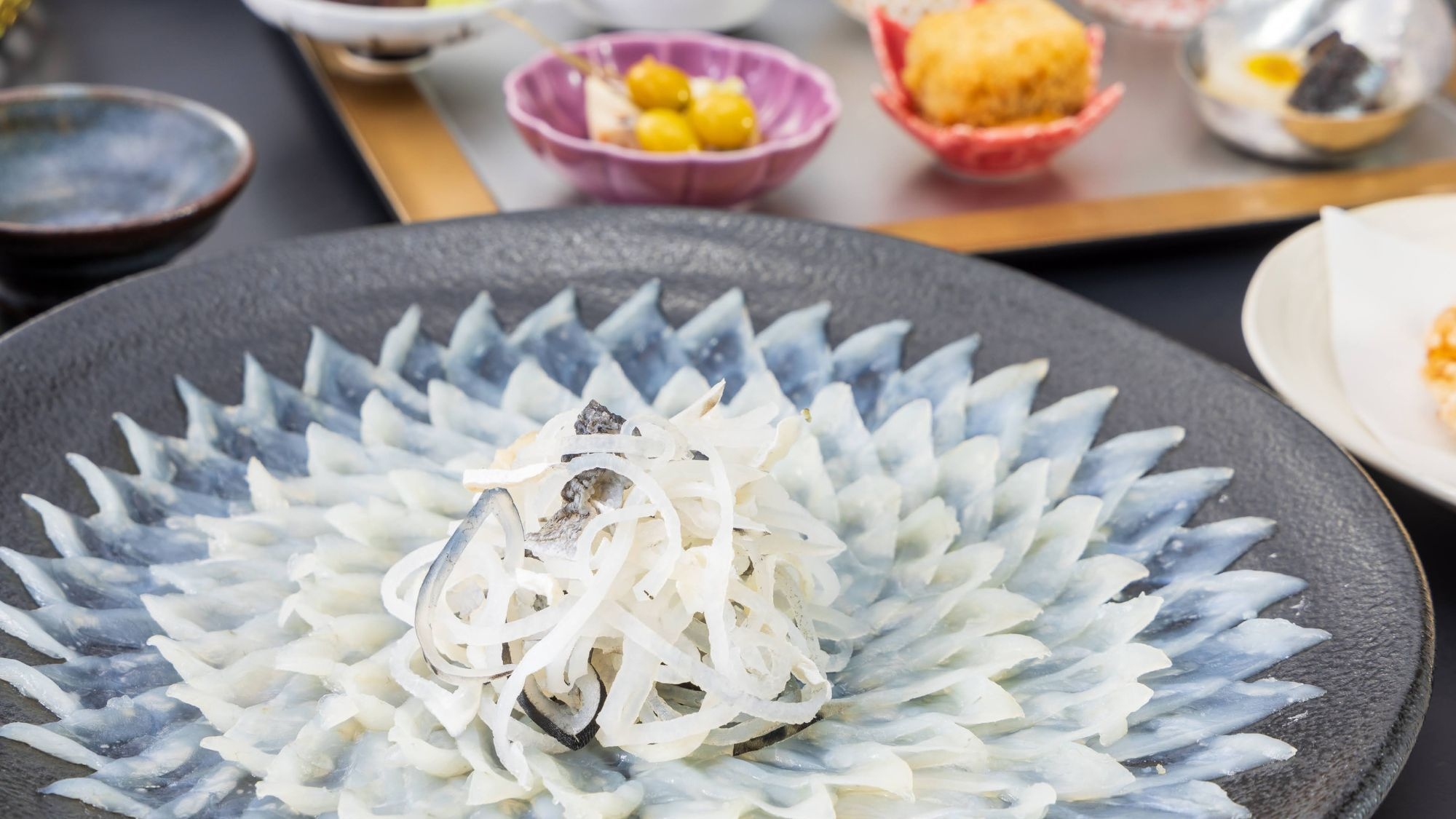 【季節限定】 下関酒井商店直送！鮮度抜群の本場ふぐ刺しを堪能 1泊2食付プラン★