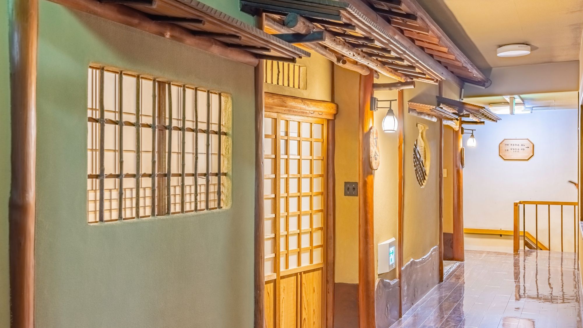 2階3階客室前廊下(例)