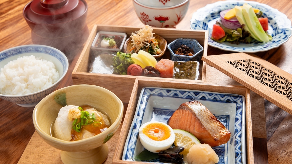 【離れ】露天風呂付き客室でお部屋食＜夕・朝食＞おおいた和牛の朴葉焼き×旬魚の姿造り