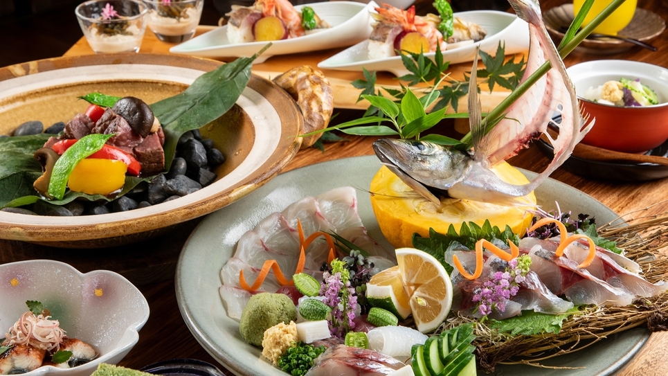 【離れ】露天風呂付き客室でお部屋食＜夕・朝食＞おおいた和牛の朴葉焼き×旬魚の姿造り