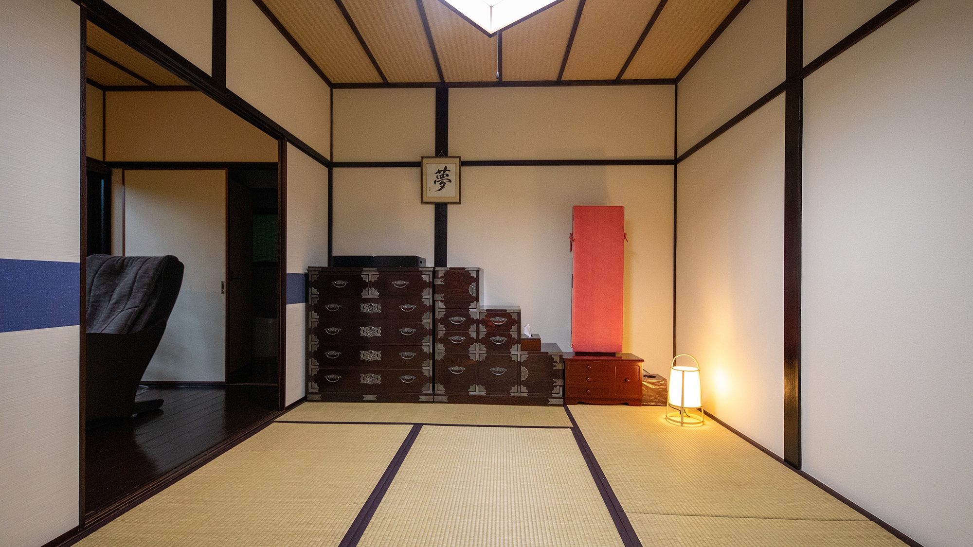 【とんぼ】離れ客室_和室６畳＋６畳　ほっと一息、和室で味わう至福のリラックスタイム