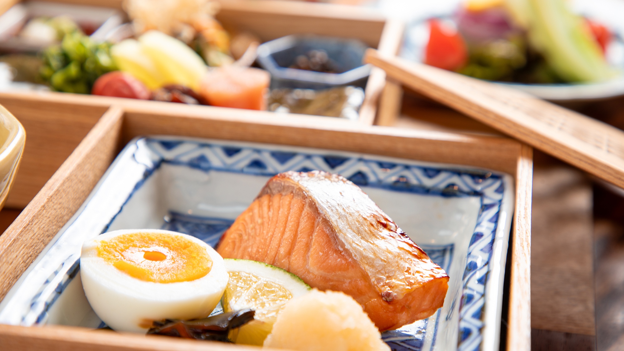 【朝食】素材を活かした和食で、健やかな一日のスタート