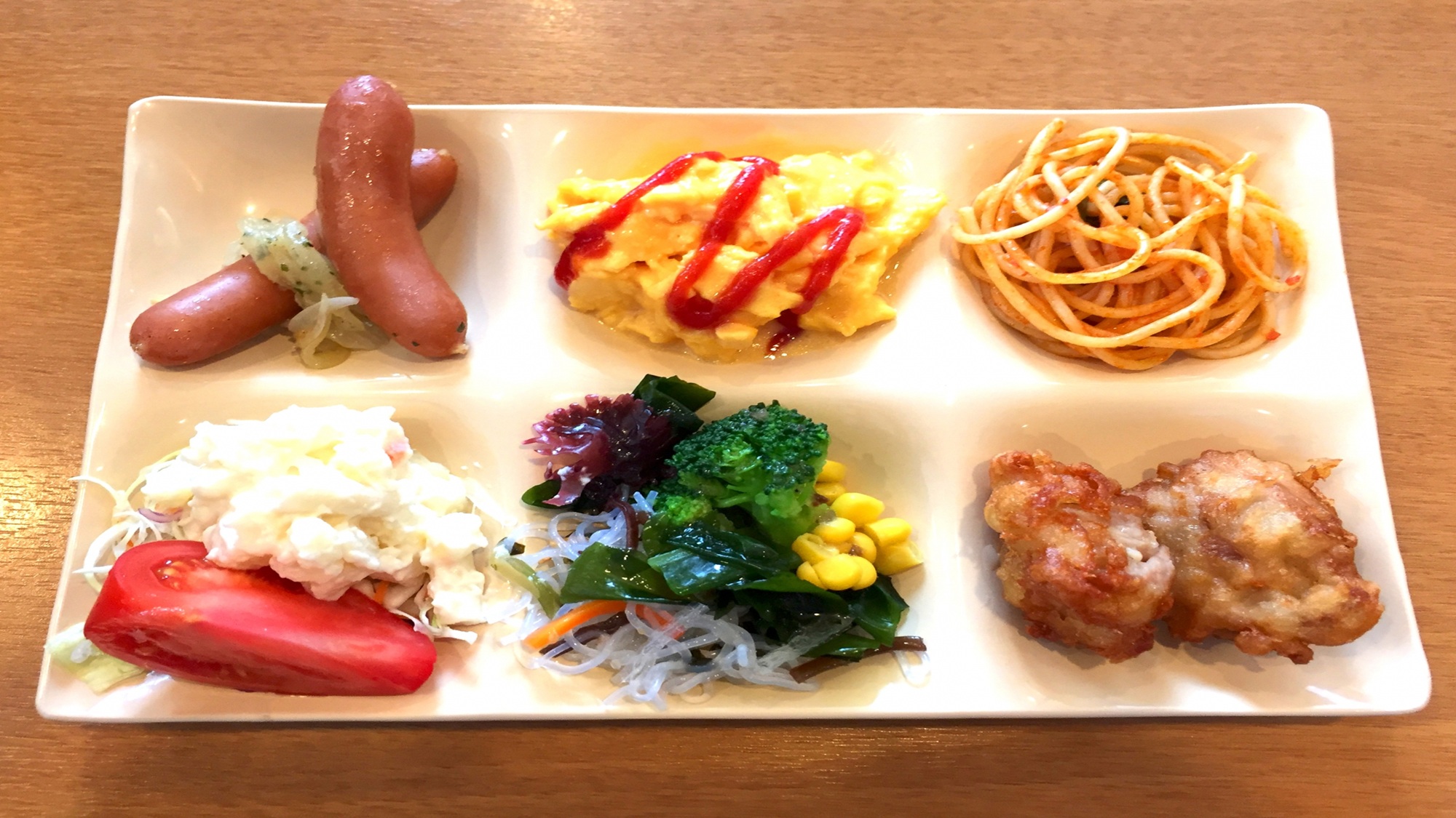 朝食バイキングの一例