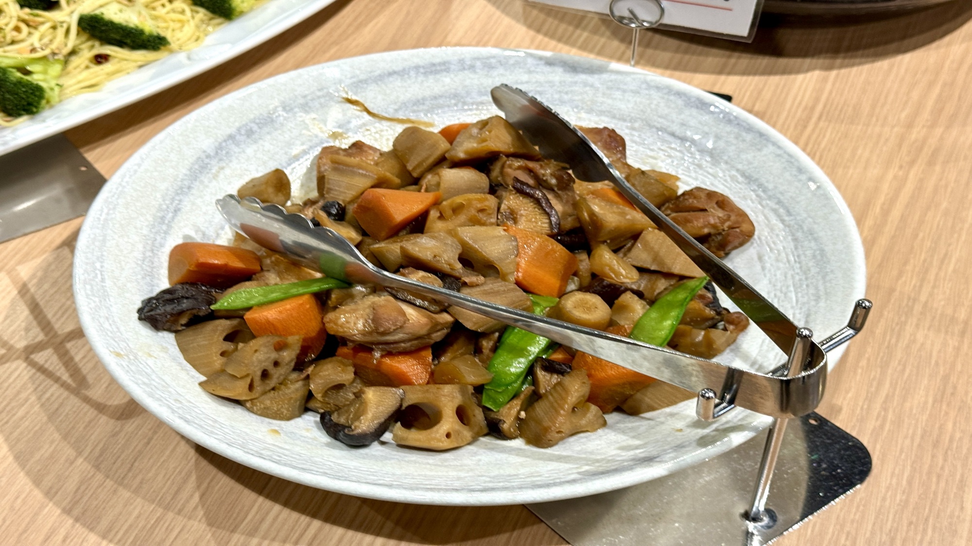 朝食バイキングの一例