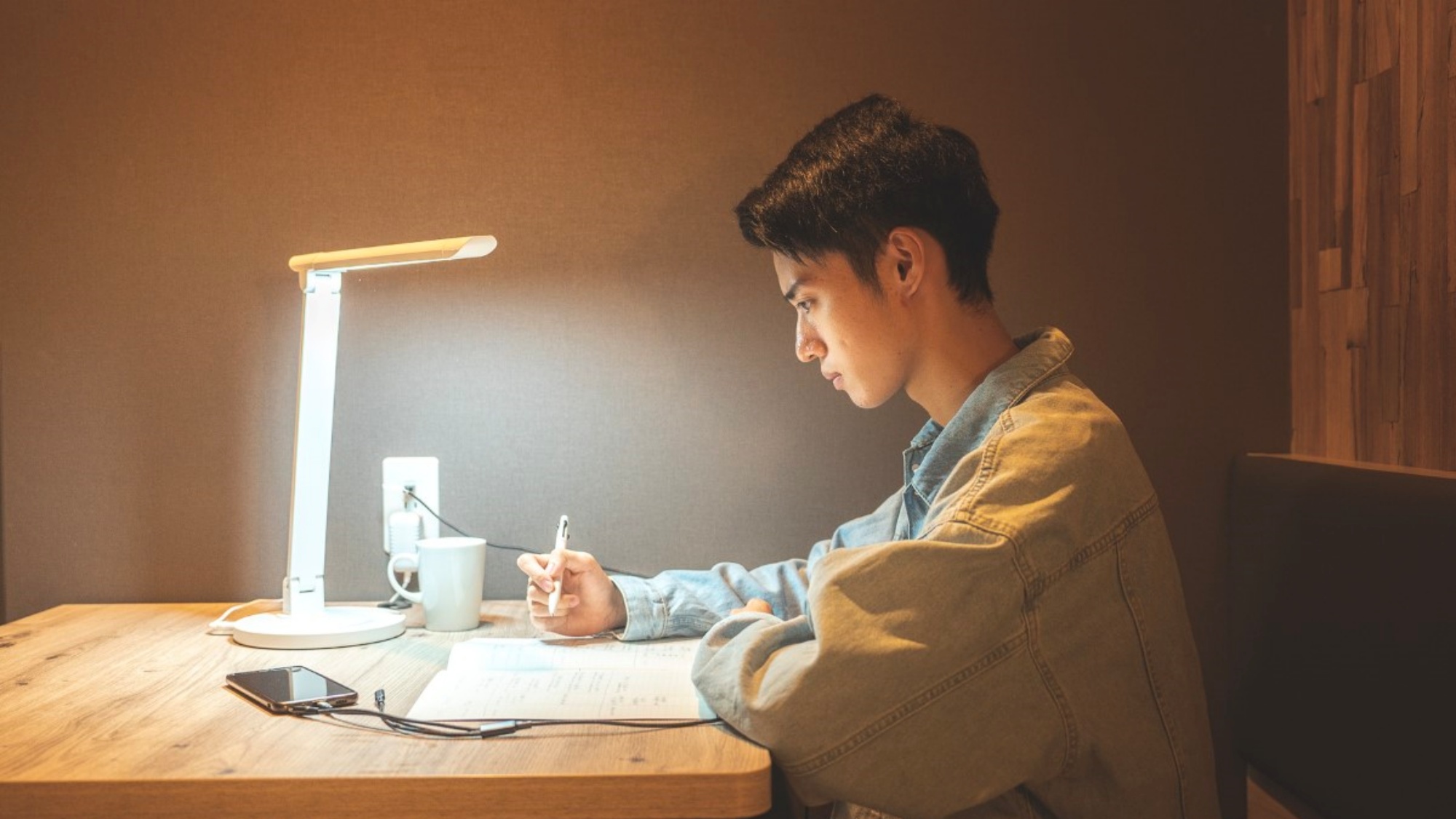 静かな空間で勉強も仕事も捗ります※使用感イメージ