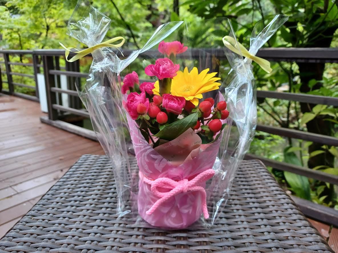 【菊屋で過ごす特別な記念日】誕生日や結婚記念日に特別なひとときをケーキ＆フラワーアレンジメント付