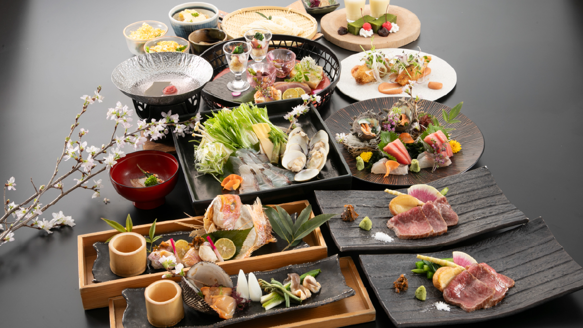 【春季2026年3月～5月】極上会席　※画像は一部2名様分