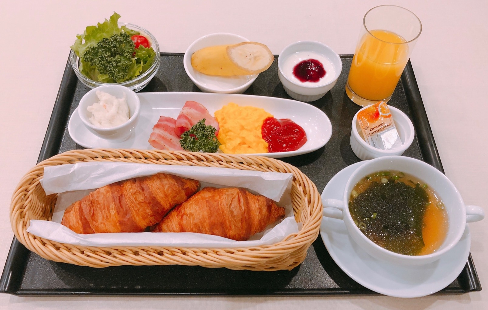 シングルルーム【喫煙室】ご朝食付き　駐車場無料・大型車可